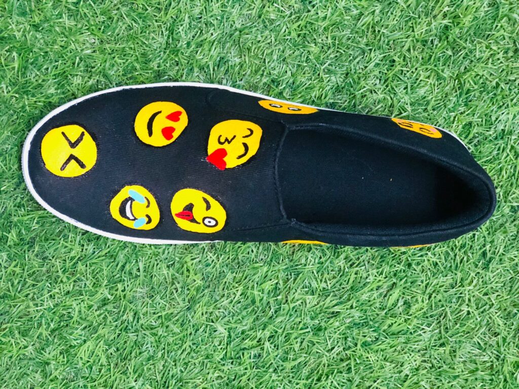 Emojis Adorn Kids