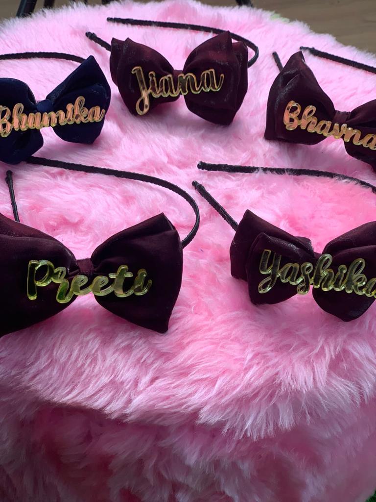 Hair bows ( customised ) girls